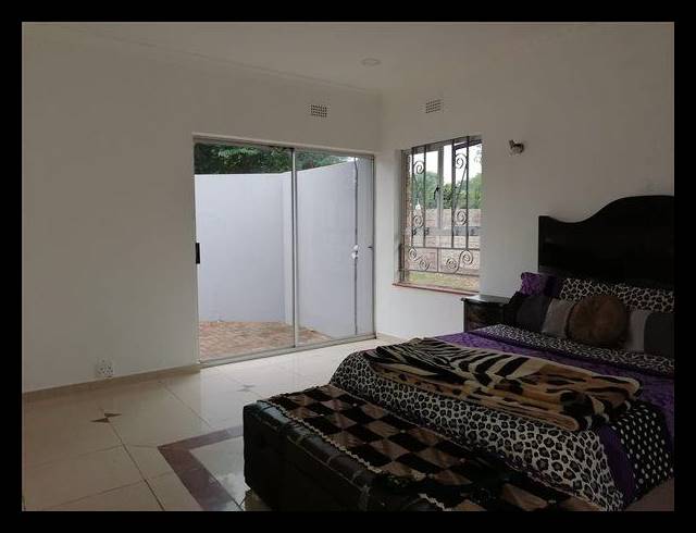 4 BEDROOM HOUSE FOR SALE IN MEER EN SEE